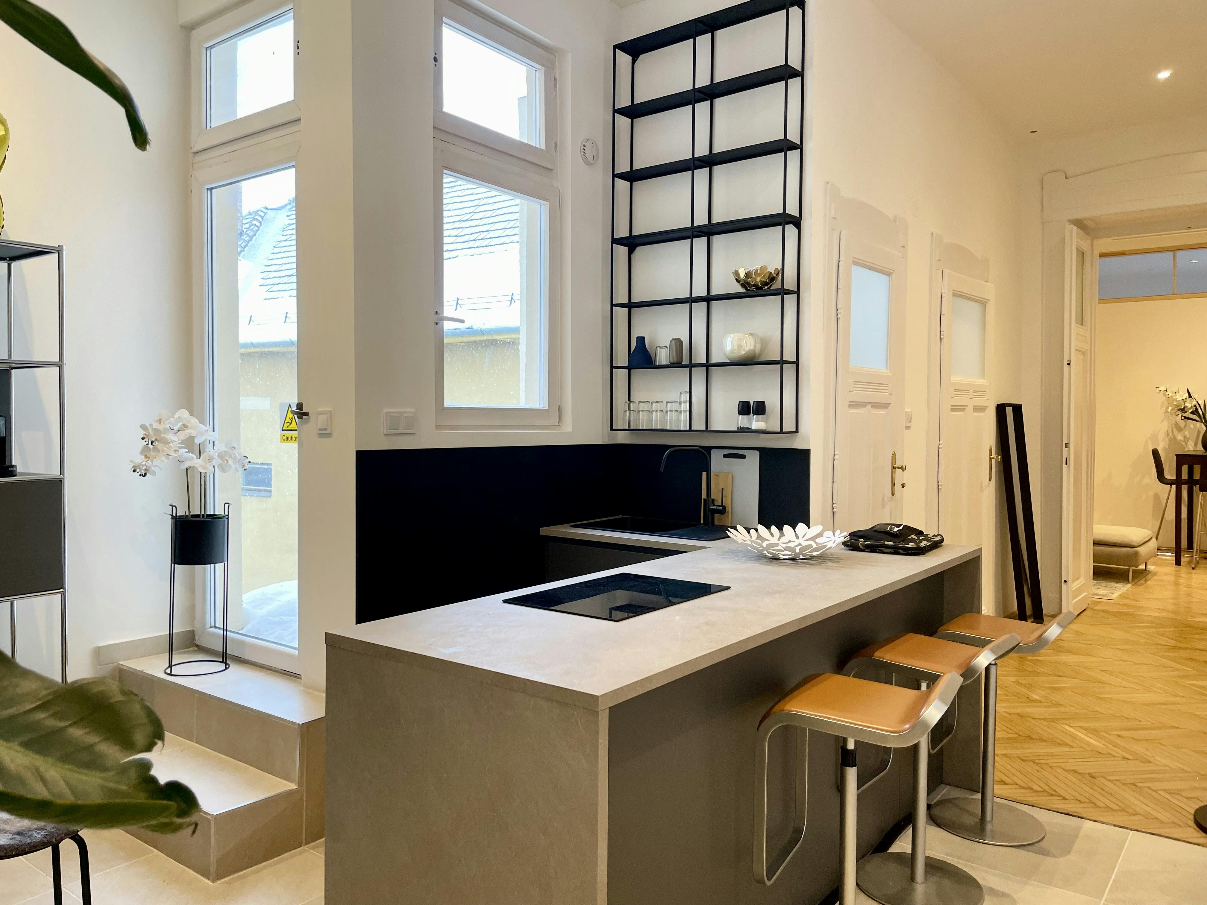 Üllői út, Budapest preview