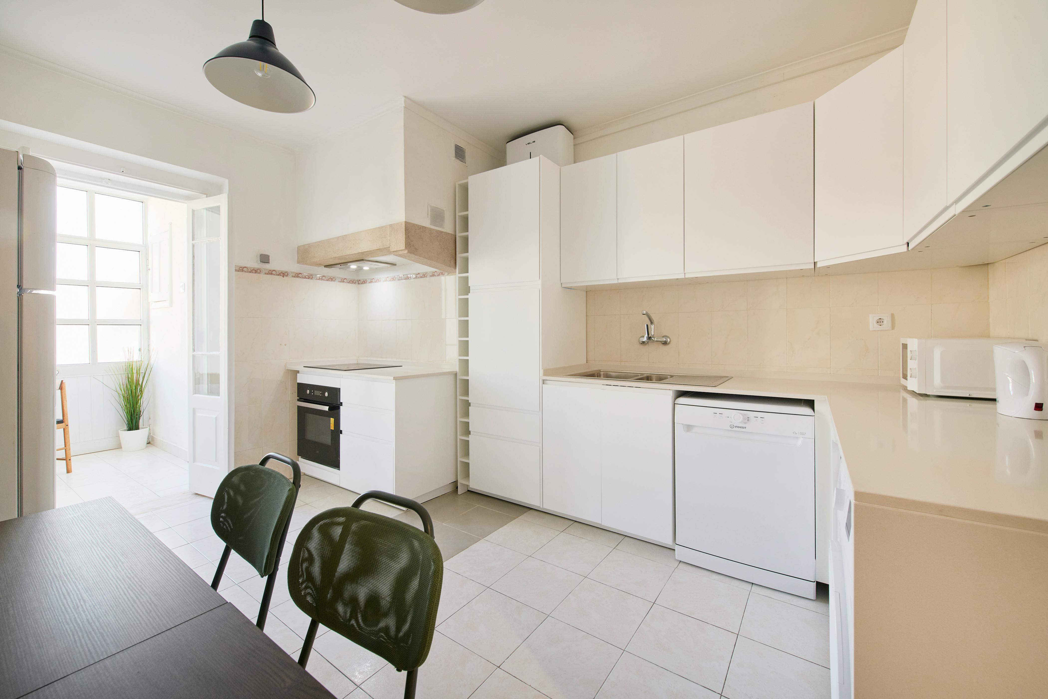 Single room Lisbon, 1 bed, 10m² — photo 1