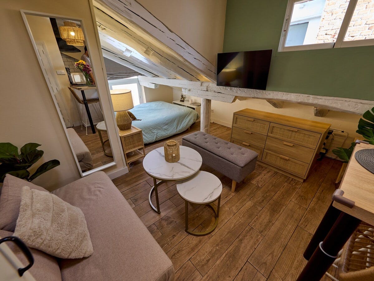 Calle del Amparo, Madrid preview