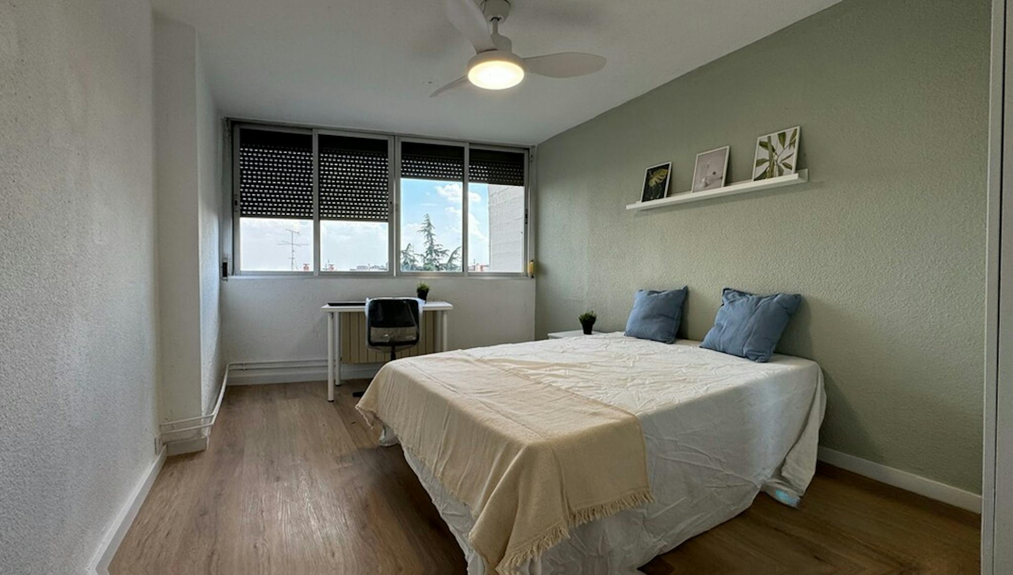 Calle del Poeta Blas de Otero, Madrid preview