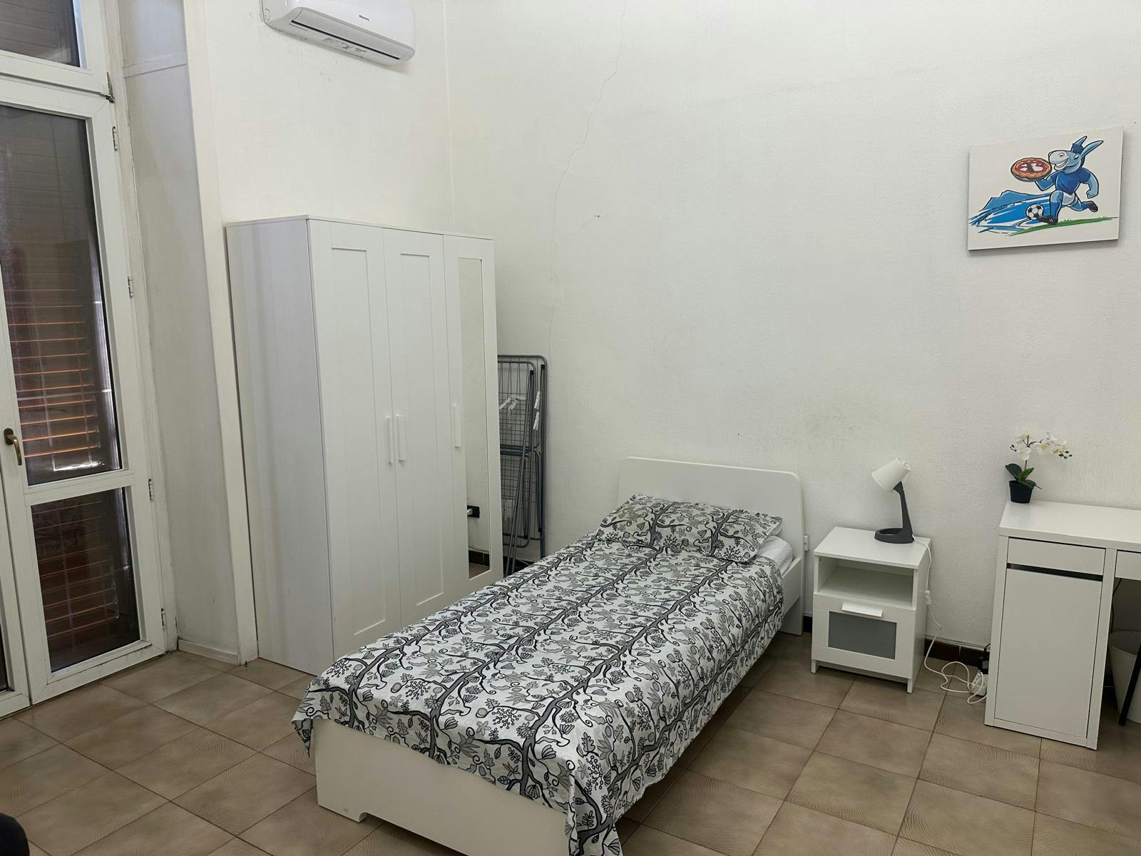 Via Cesare Rosaroll, Naples preview