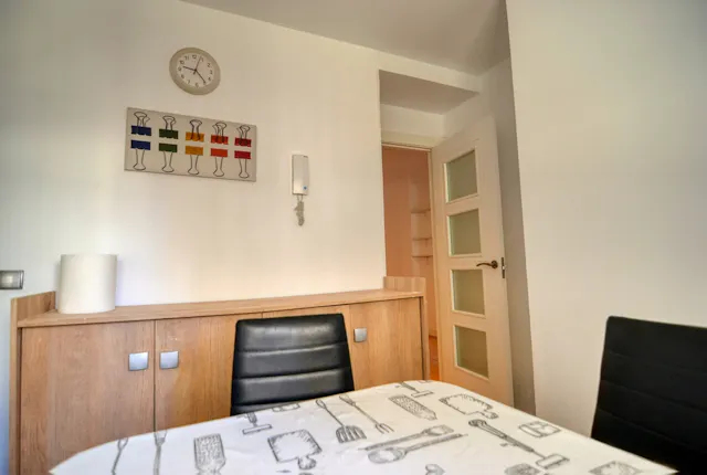 Private room in Calle de Cartagena, Madrid (1645935) room image 2