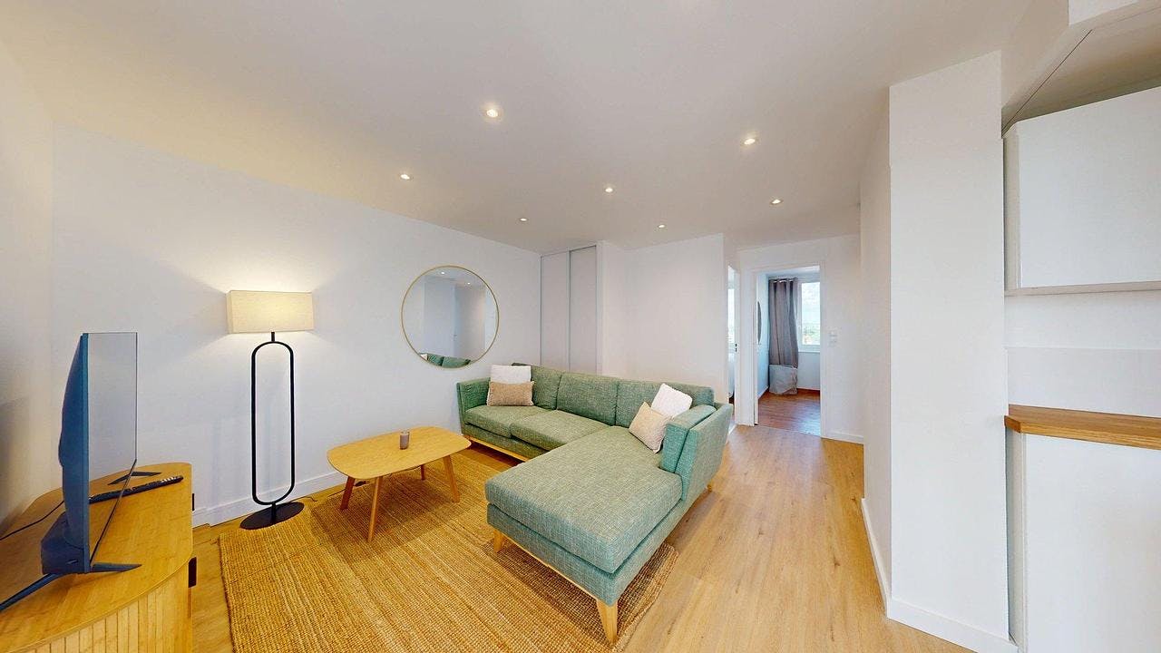 Rue Edouard Branly, Bron preview