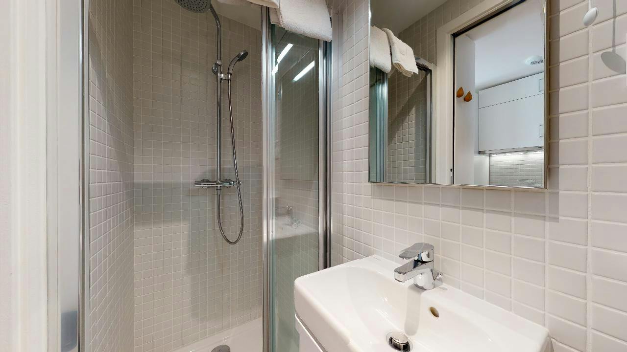 Private room for rent on Impasse des 2 Cousins, Paris - Vue 5