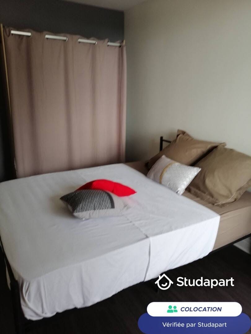 Приватна кімната за оренду для 623 EUR на місяць у Chilly-Mazarin, Domaine du Château