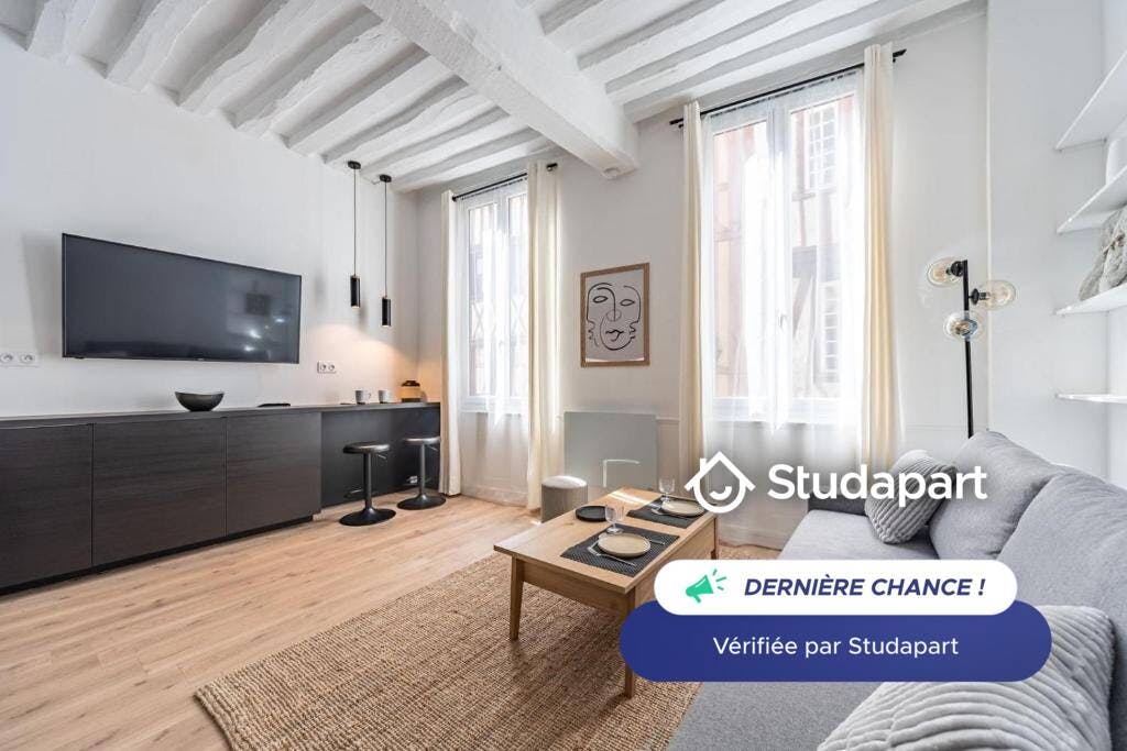 Apartament de închiriat pentru 820 EUR pe lună în Rouen, Rue de la Vicomte