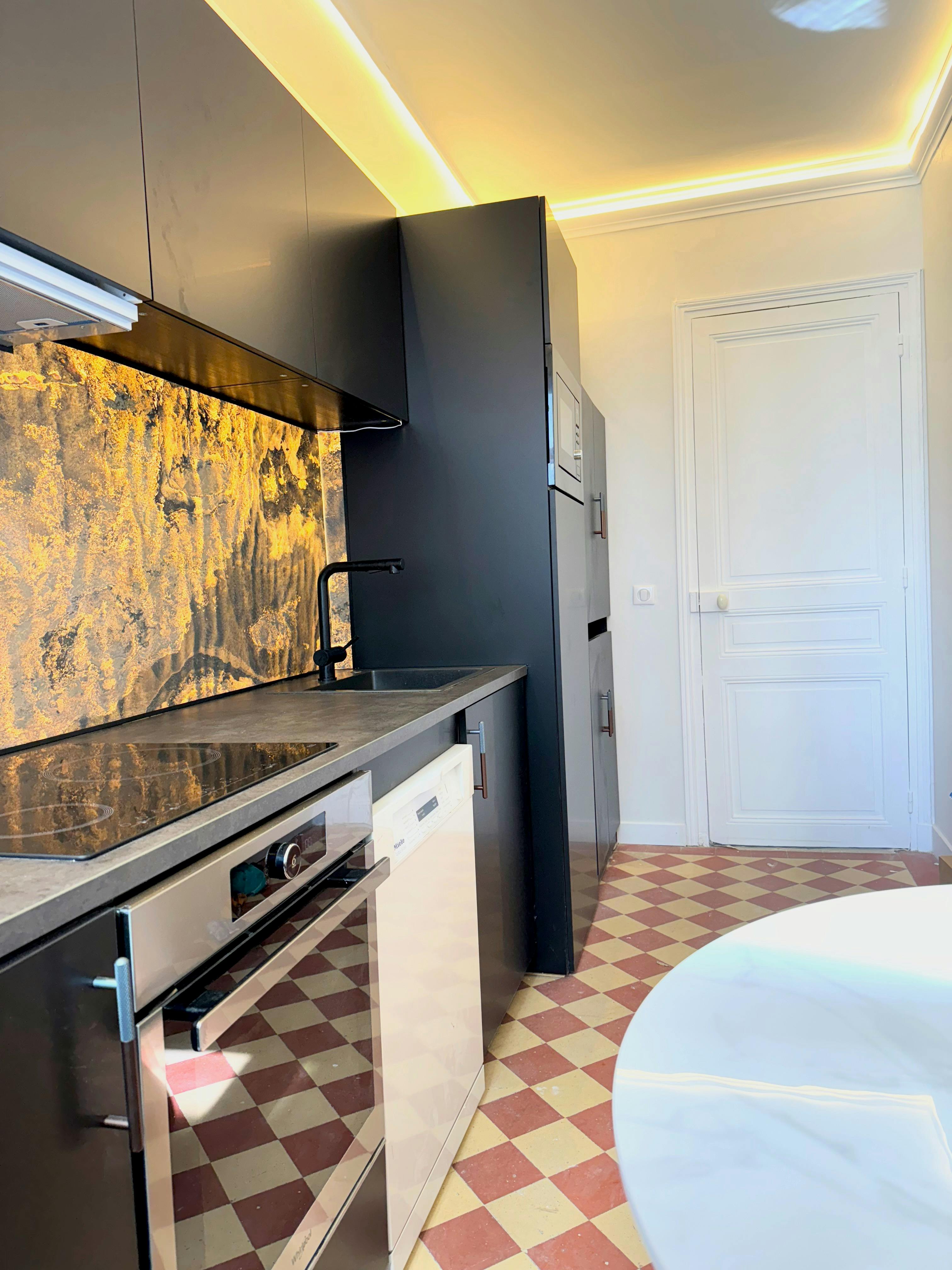 Apartment for rent for €4,700 per month in Paris, Rue du Perche