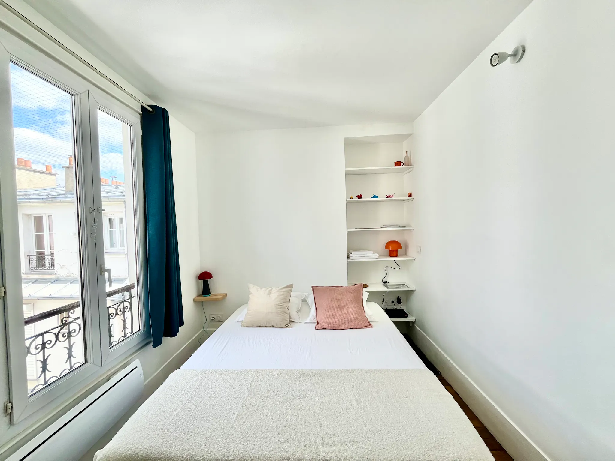 2-Bedroom Apartment in Rue de la Collégiale, Paris (1646867) ROOM 2