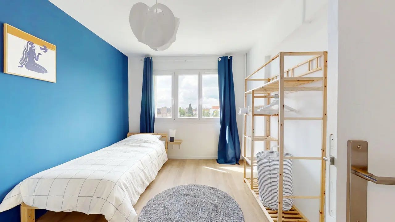 Private room for rent for €463 per month in Fleury-les-Aubrais, Rue Charles Péguy
