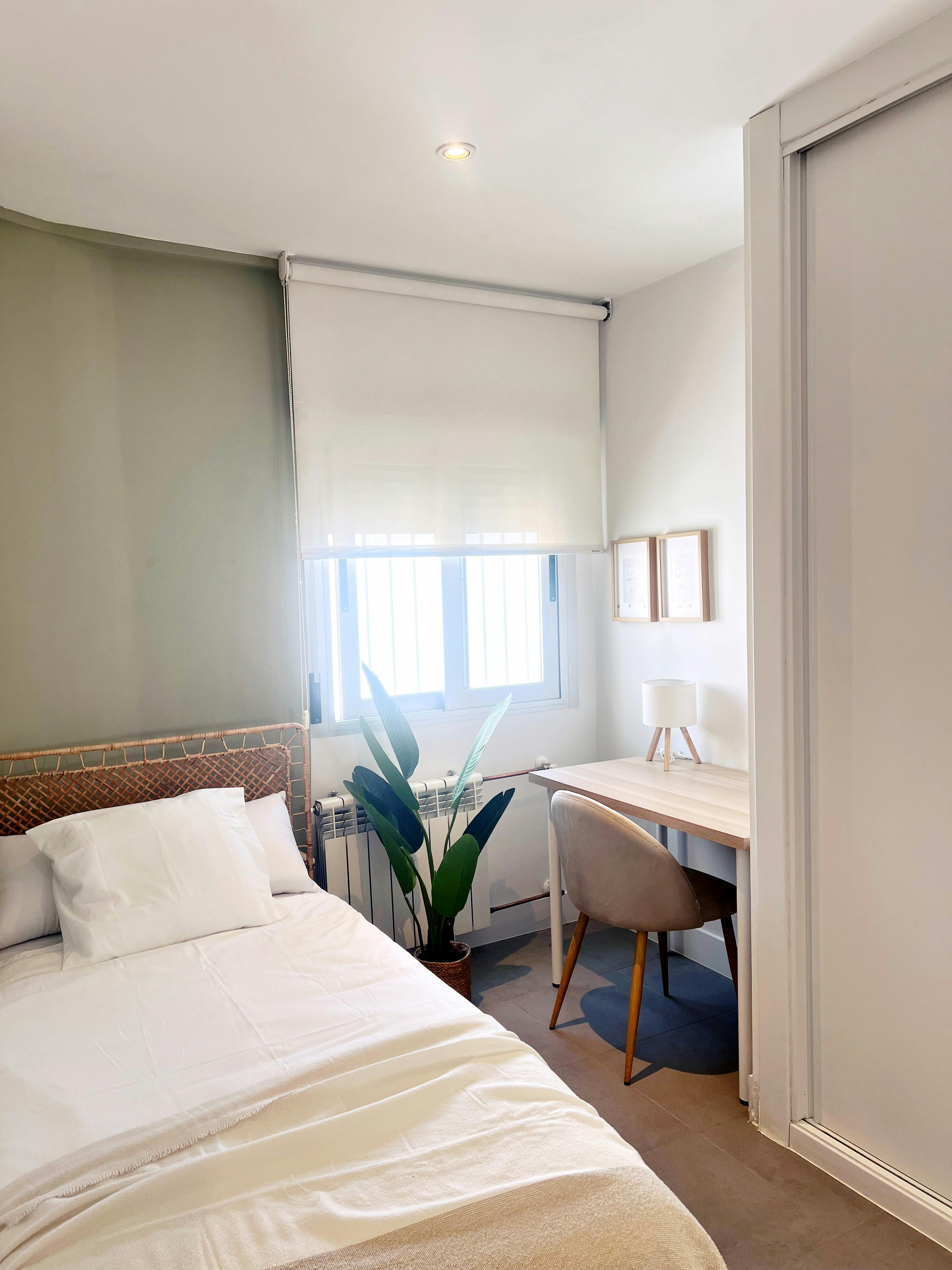 Single room Madrid, 1 bed, 8m² — photo 9
