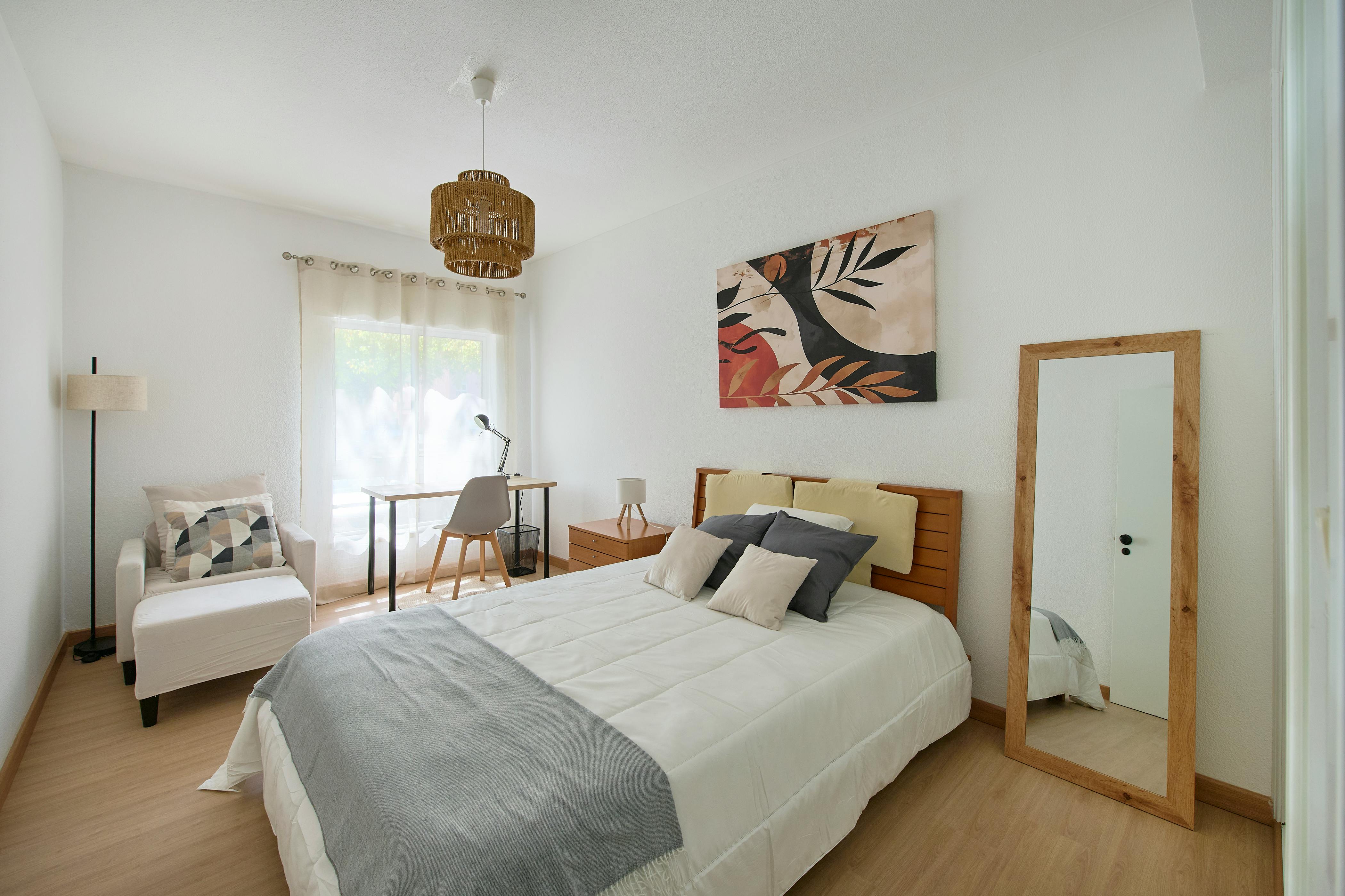 Private room for rent for €575 per month in Lisbon, Rua Professor Prado Coelho