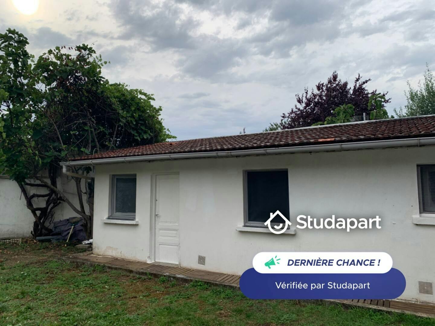 Apartment for rent for €700 per month in Saint-Maur-des-Fossés, Rue Delerue