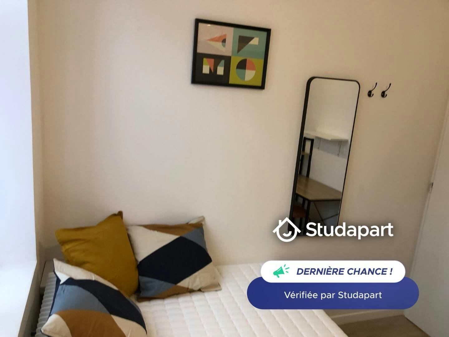 Appartement à louer pour 490 €/mois à Roubaix, Rue de l'Industrie