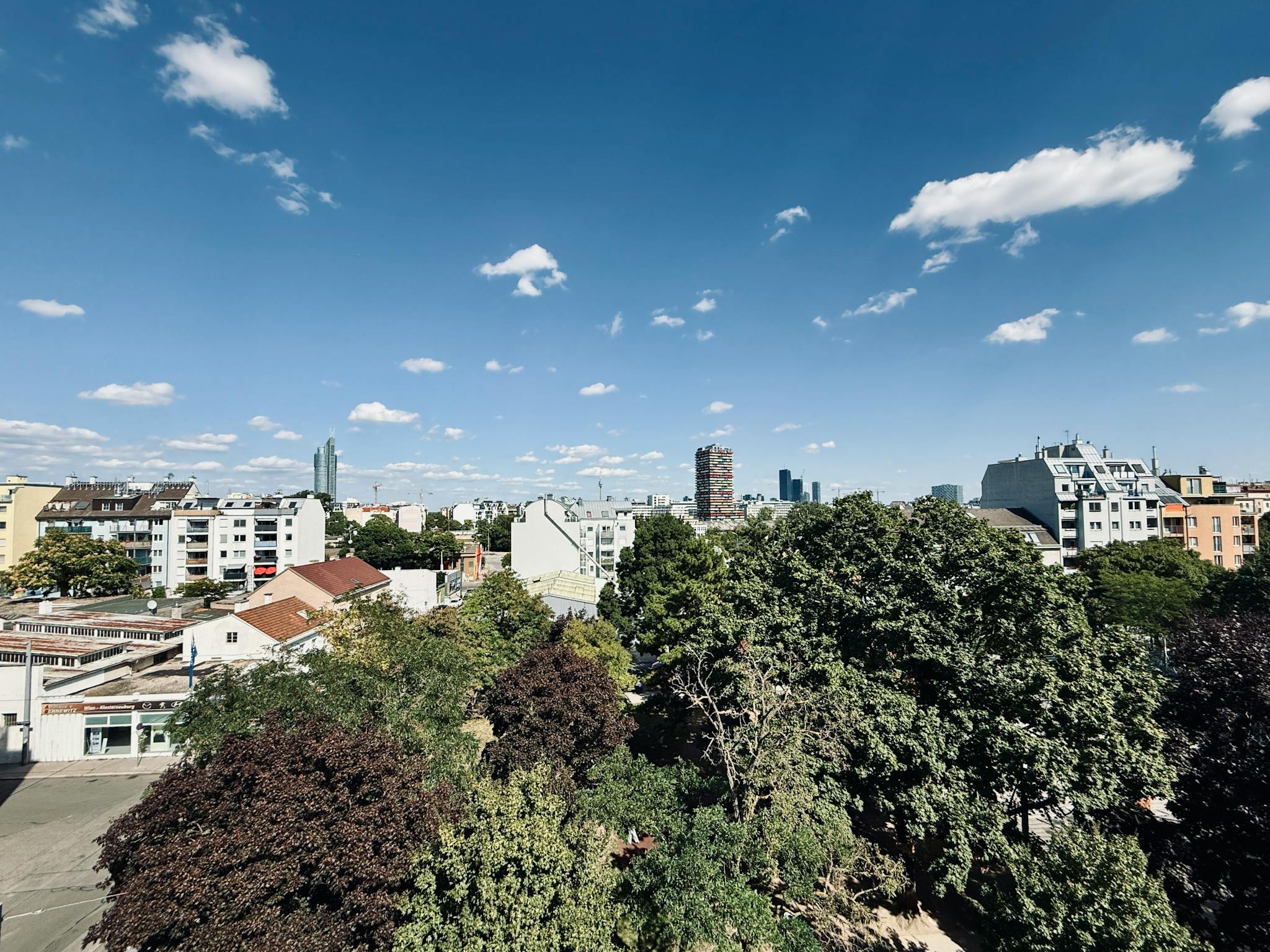 Sachsenplatz, Vienna preview