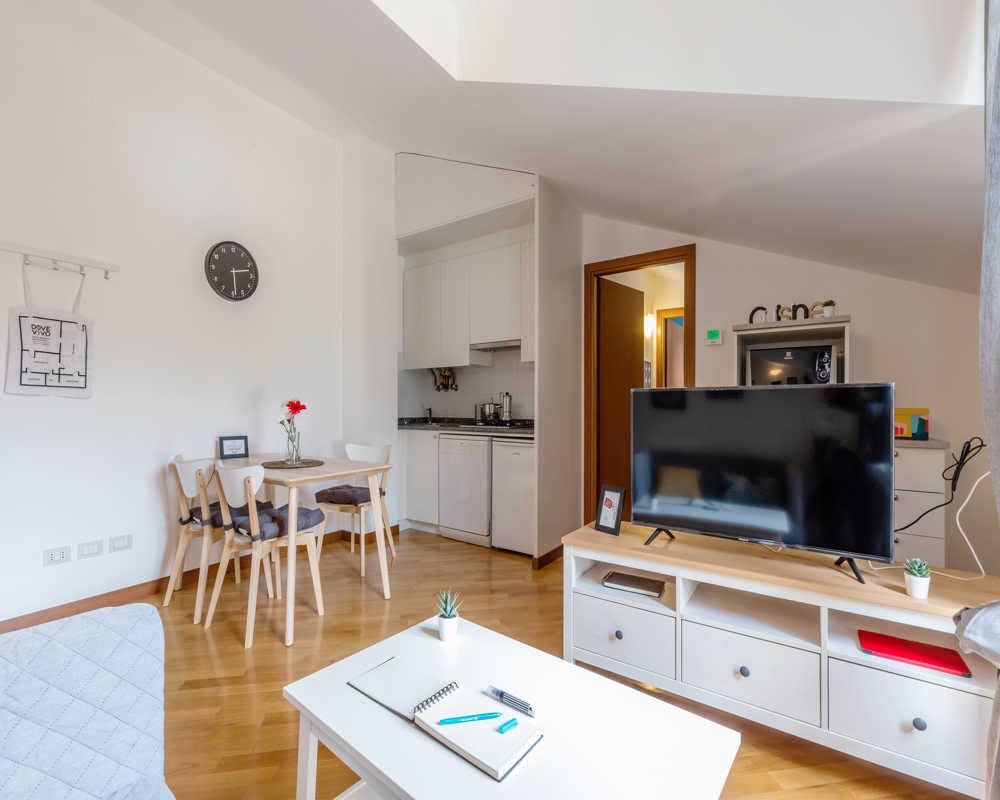 Monolocale in affitto a 1245 € al mese a Milan, Via dei Fontanili