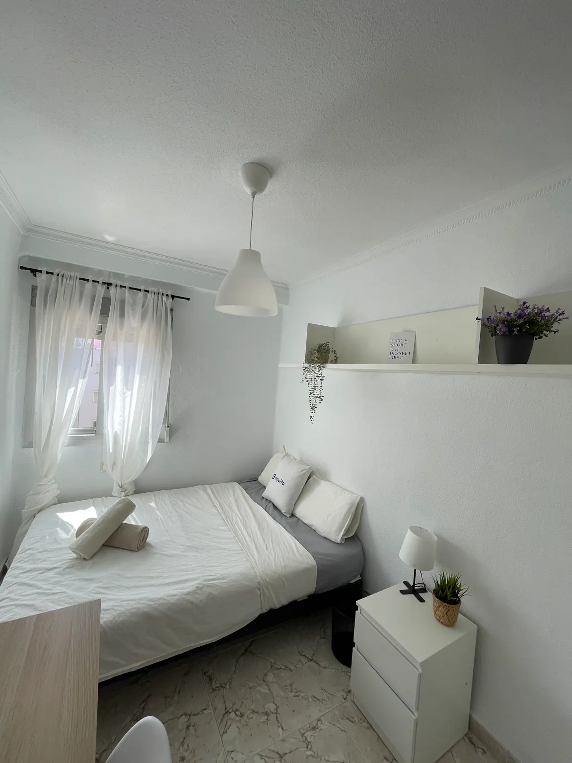 Carrer de Jerónima Galés, Valencia preview