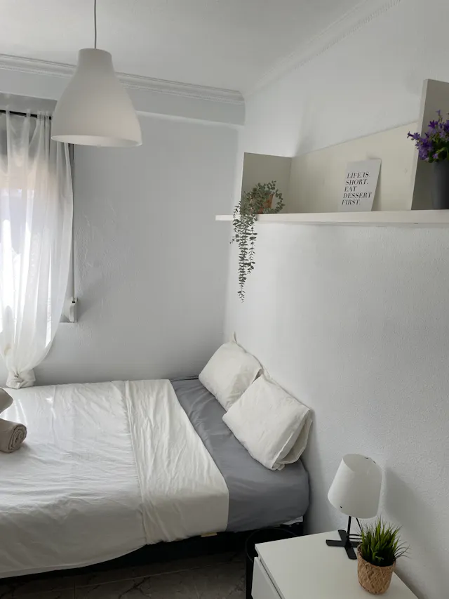 Private room in Carrer de Jerónima Galés, Valencia (1647528) room image 2