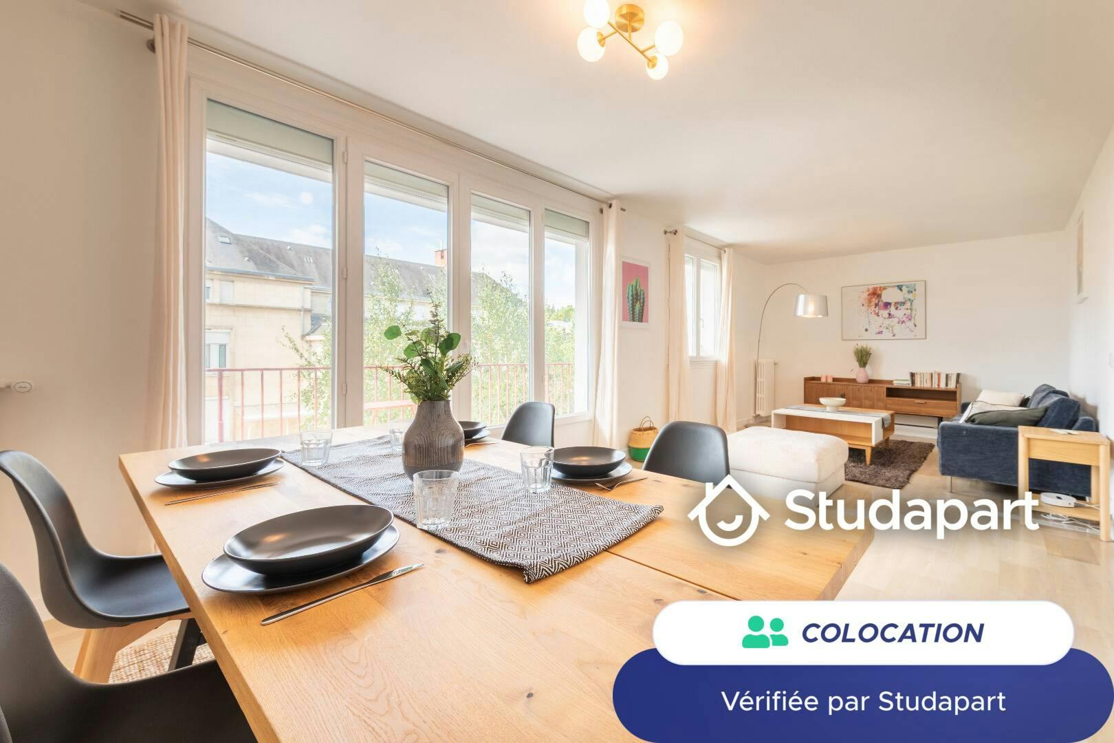 WG-Zimmer zu mieten für 450 € pro Monat in Évreux, Rue Saint-Sauveur