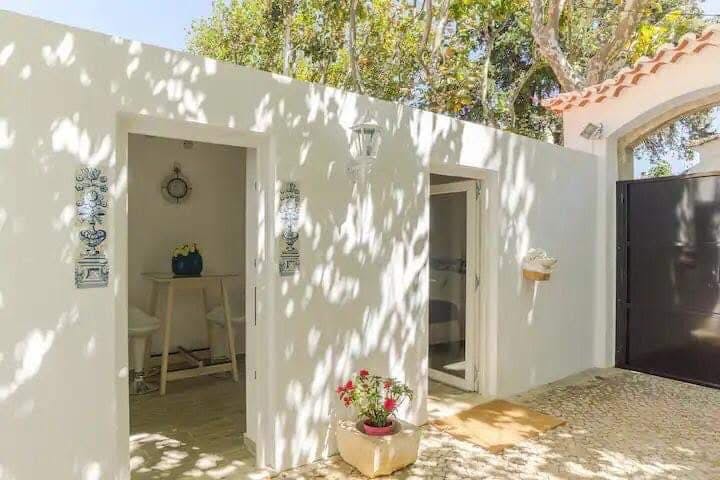 Rua Gago Coutinho, Cascais preview