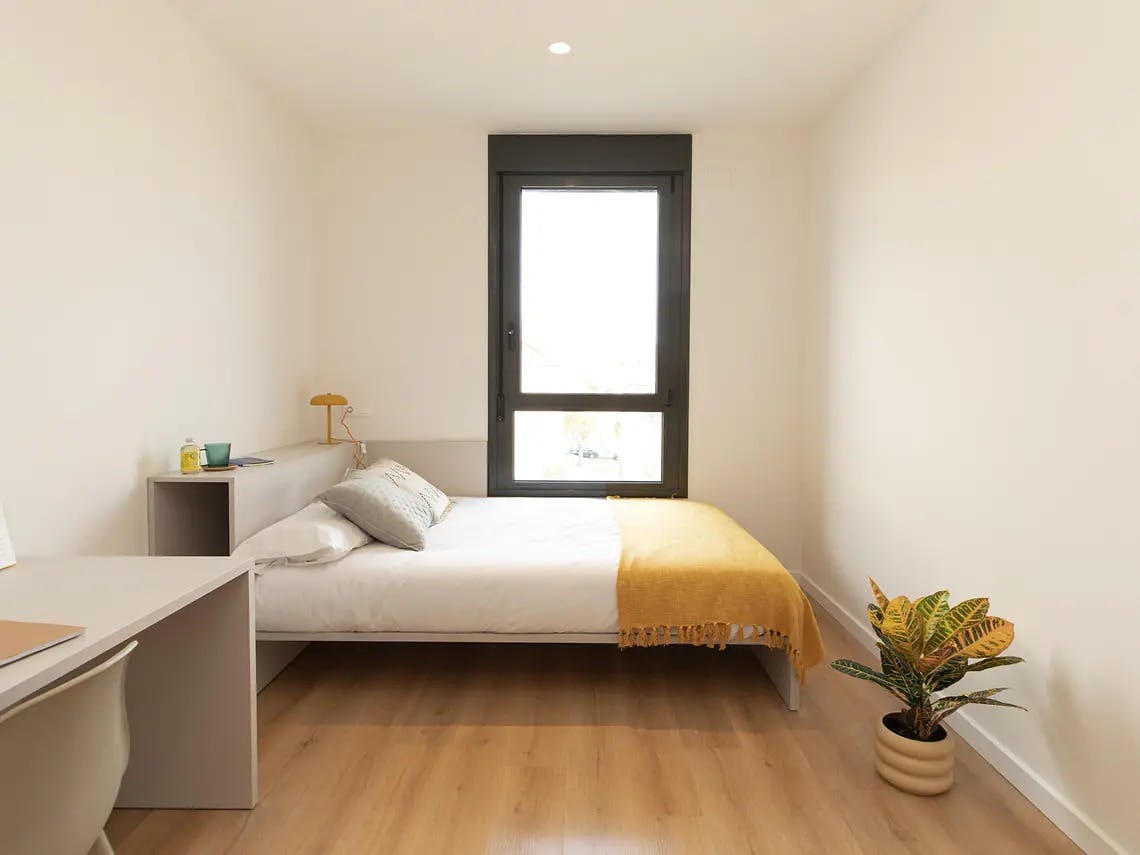 Studio for rent for €675 per month in Salamanca, Calle Fernando Población