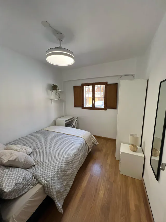 Private room in Carrer de la Mare de Déu de Montiel, Paterna (1647787) room image 1