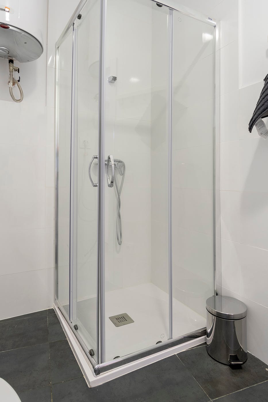 Single room Valencia, 1 bed, 14m² — photo 3