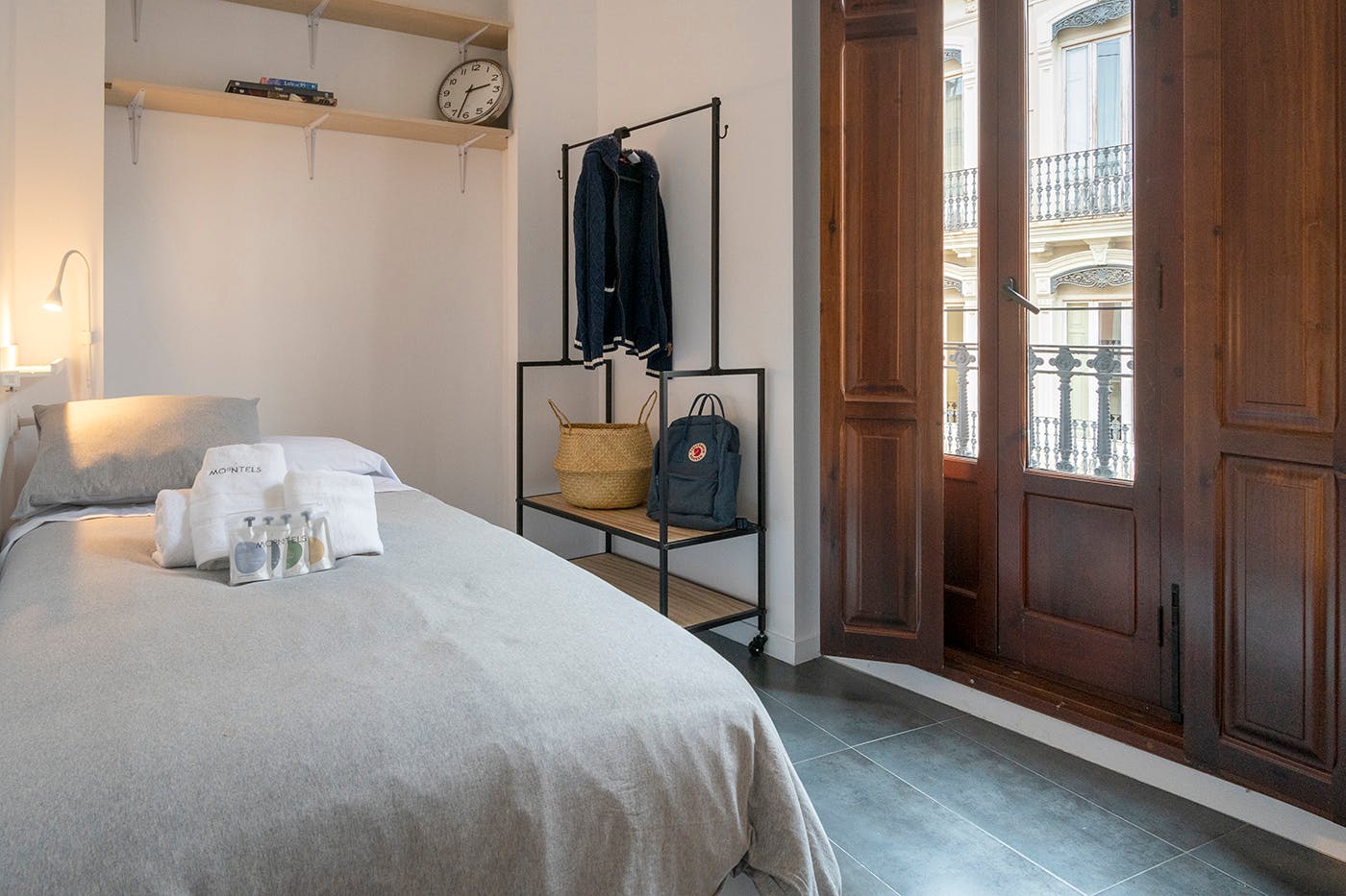 Single room Valencia, 1 bed, 14m² — photo 10