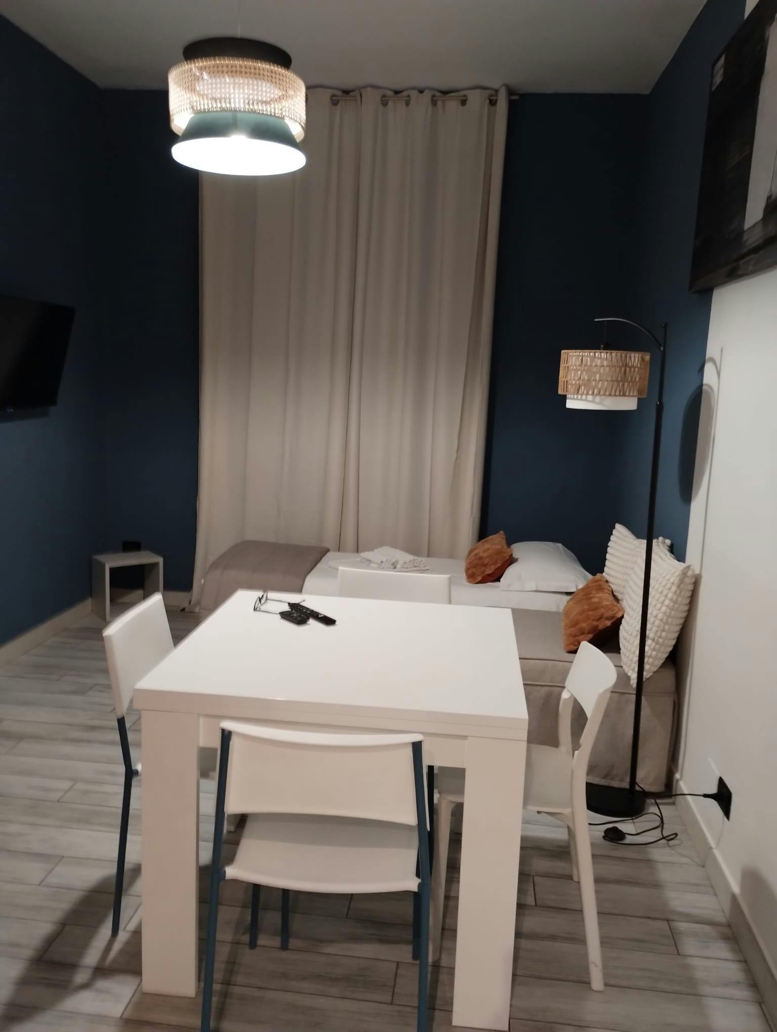 Apartment for rent for €1,200 per month in Turin, Via Vincenzo Vela