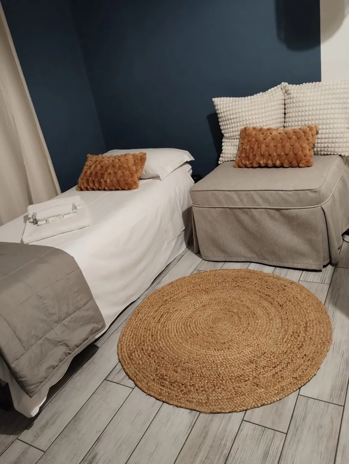 1-Bedroom Apartment in Via Vincenzo Vela, Turin (1648000) ROOM 3