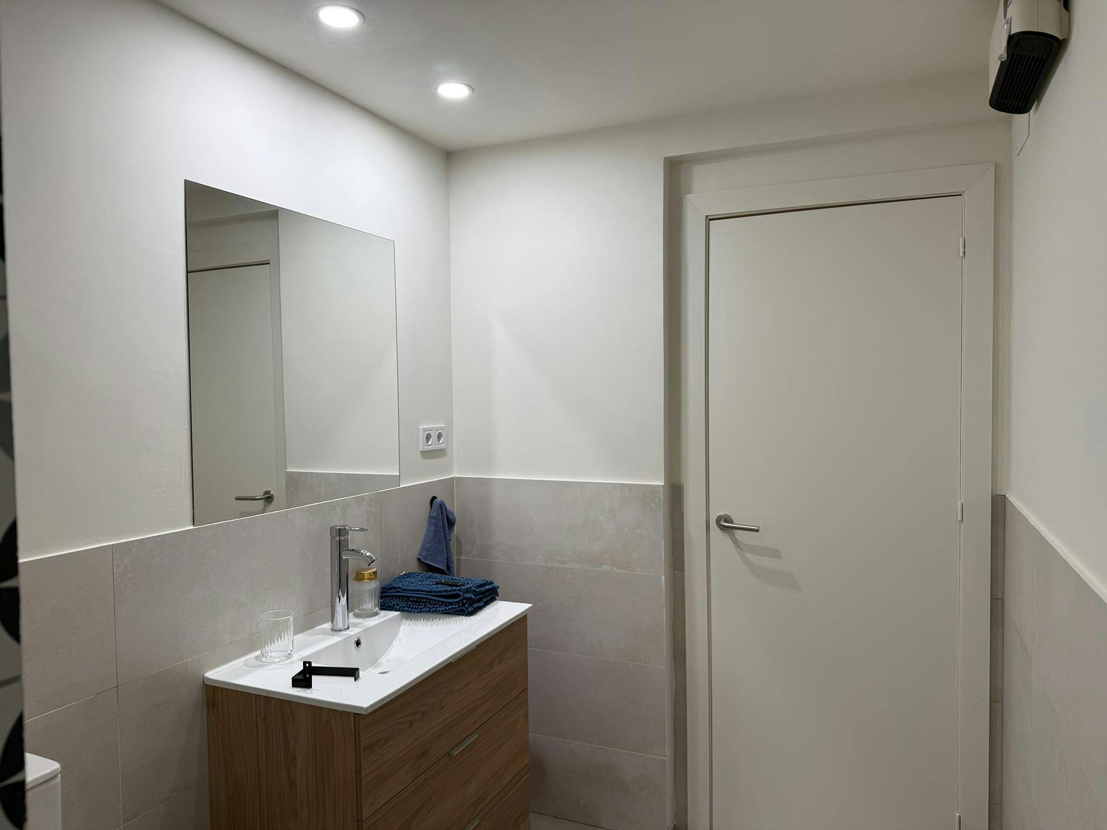 Single room L'hospitalet De Llobregat, 1 bed, 18m² — photo 33
