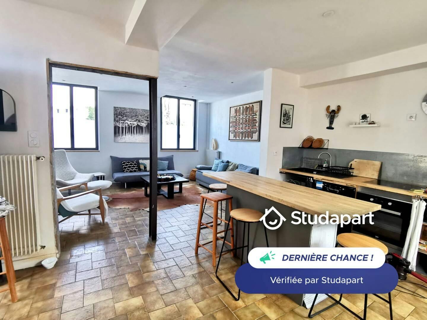 House for rent on Rue de Montréal, La Rochelle