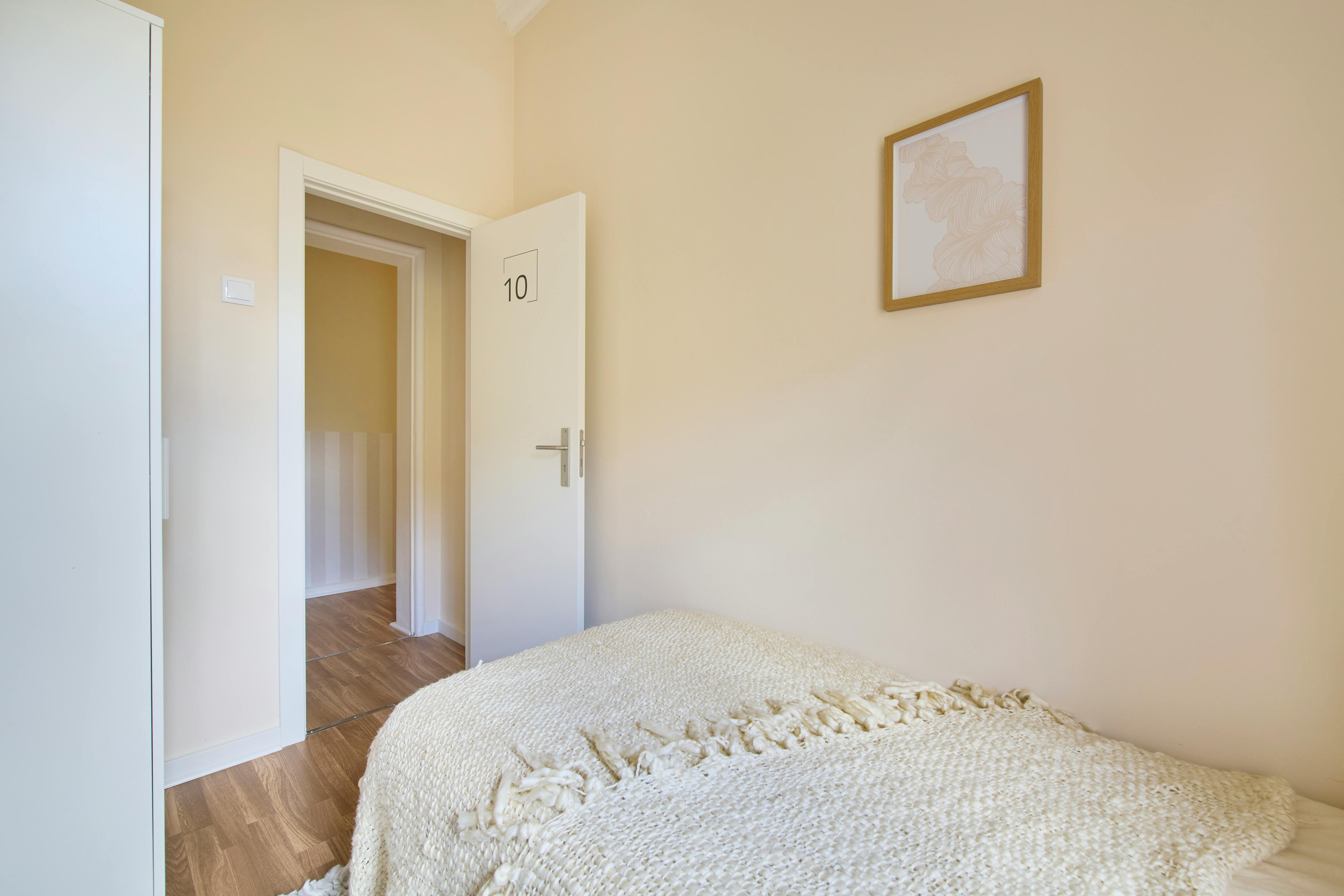 Single room Lisbon, 1 bed, 10m² — photo 2