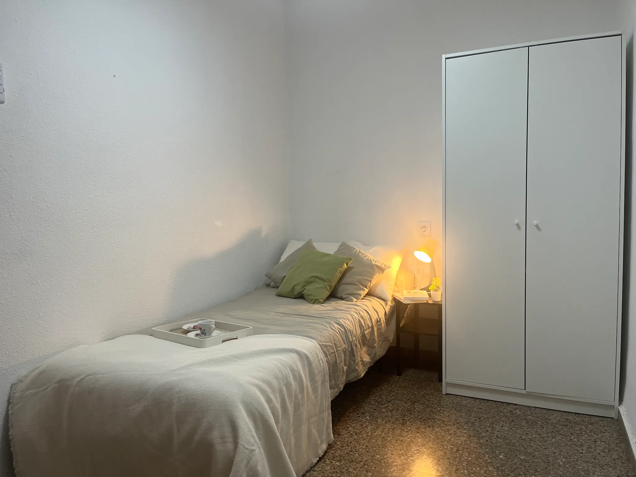 Carrer de Pere Cabanes, Valencia preview