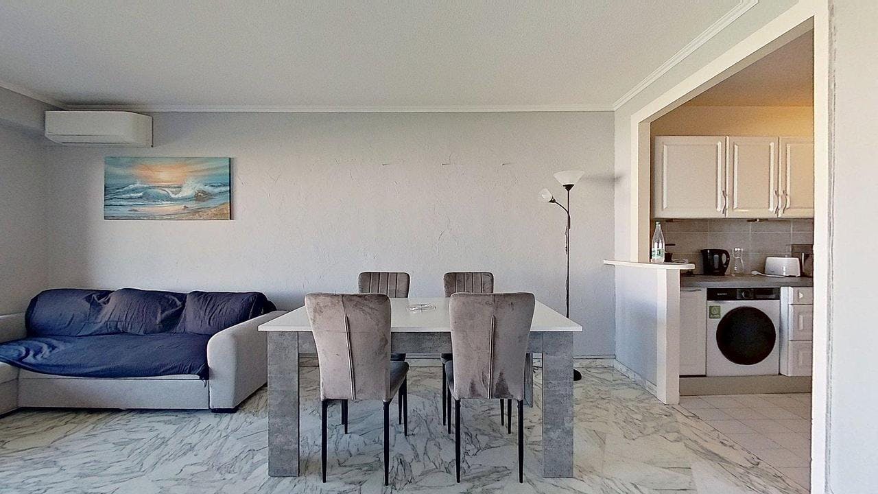 公寓 正在以 €1,060 的月租出租，其位于 Nice, Avenue de la Lanterne