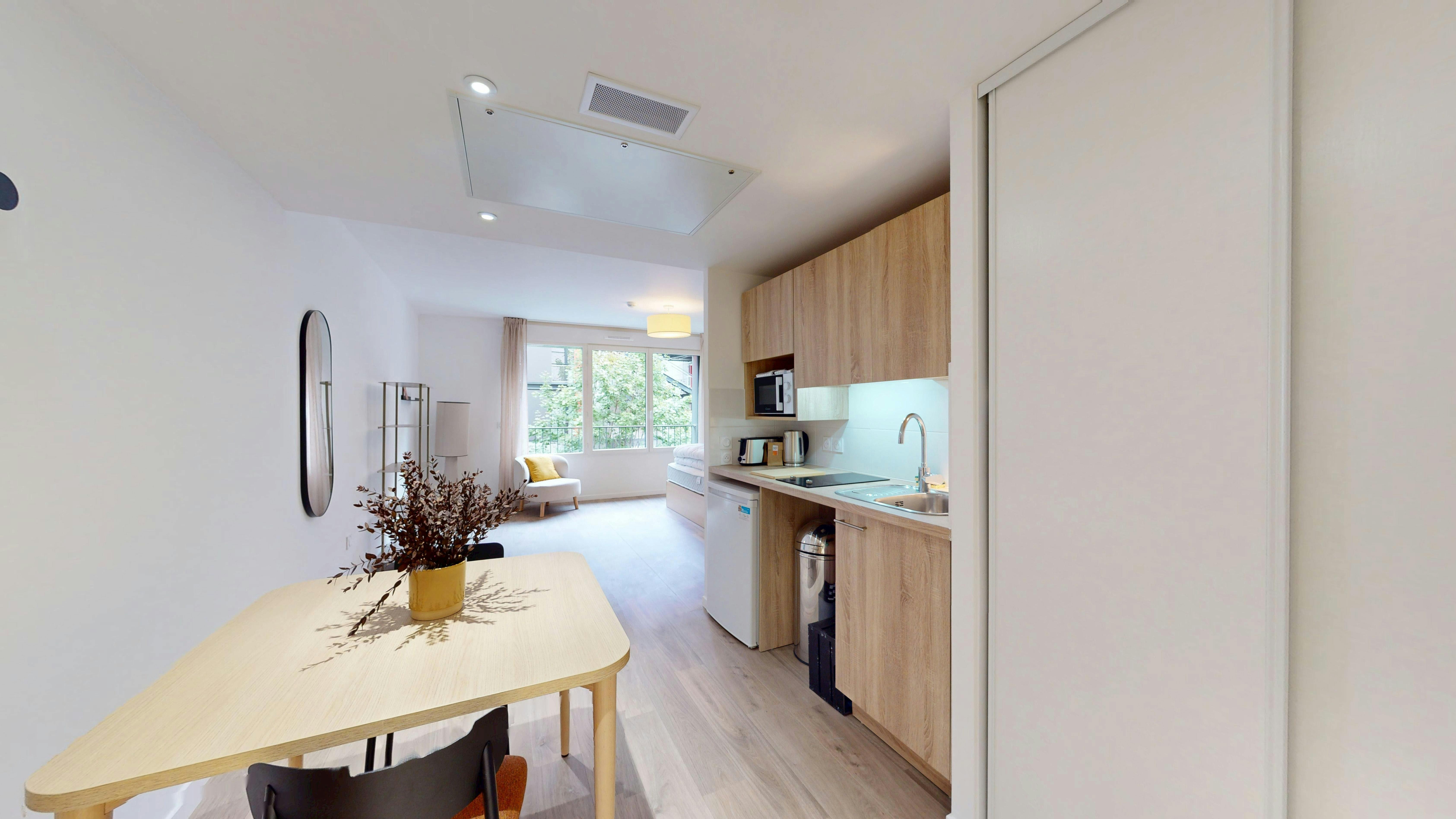 Rue Pierre Curie, Asnières-sur-Seine preview
