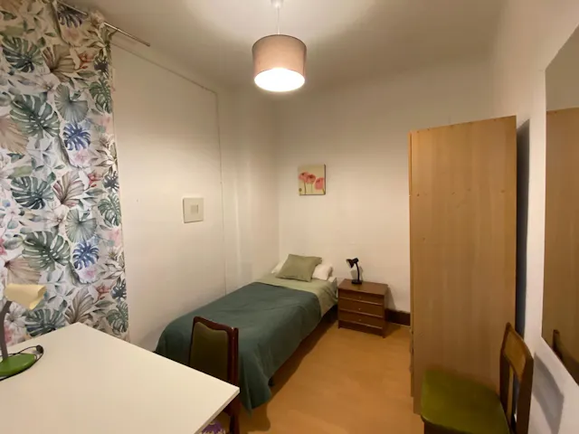 Private room in Naxa Kalea, Bilbao (1648504) room image 1