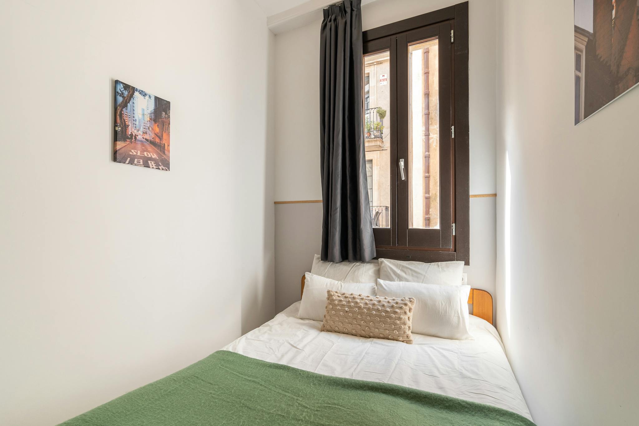 Carrer de l'Hospital, Barcelona preview