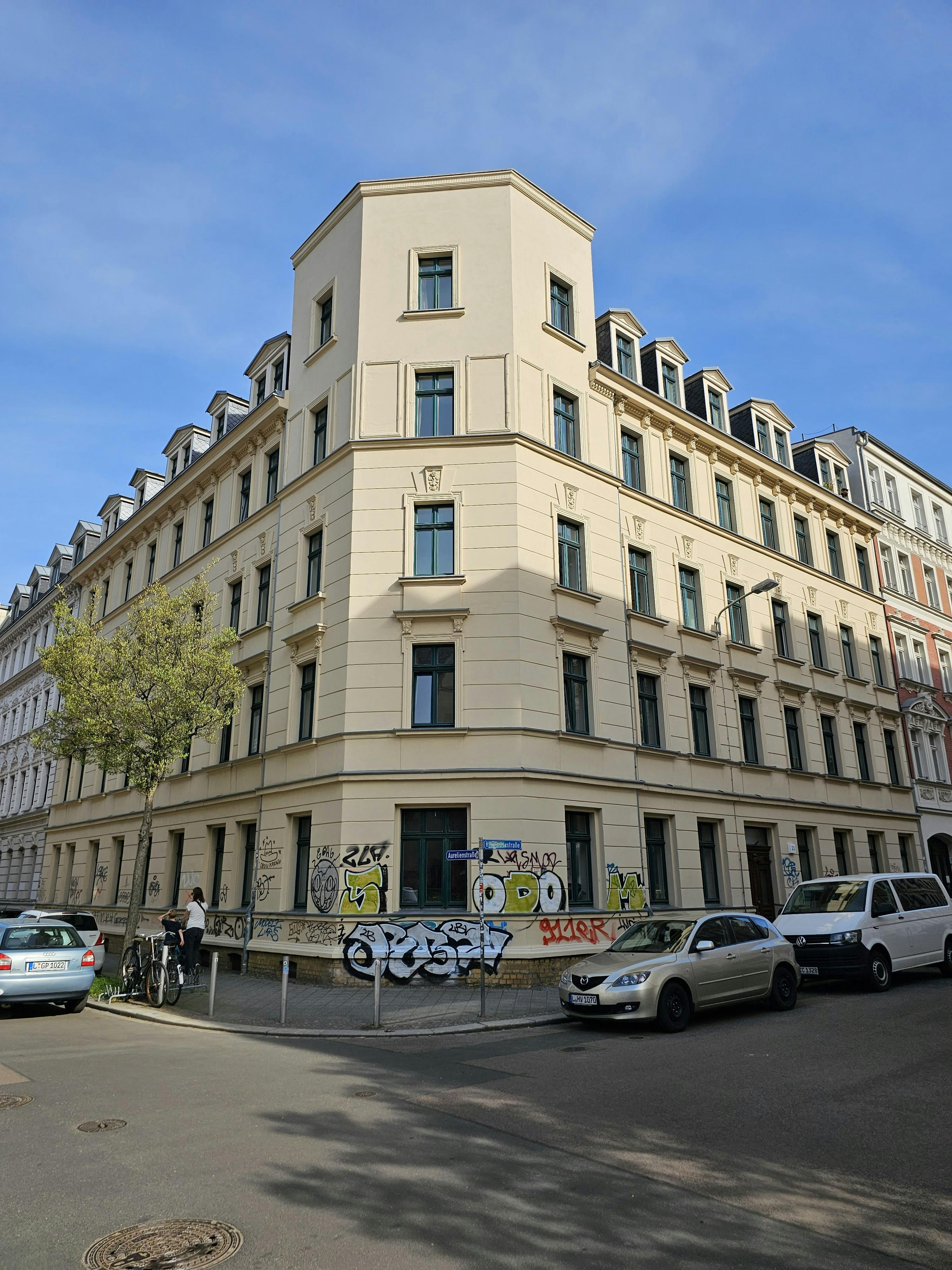 Apartment for rent for €1,700 per month in Leipzig, Helmholtzstraße