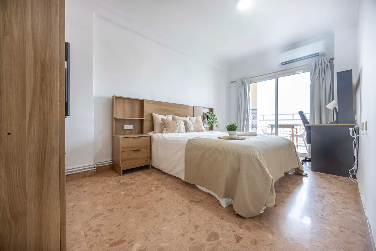 Private room in Plaça d'Hondures, Valencia (1648707) ROOM