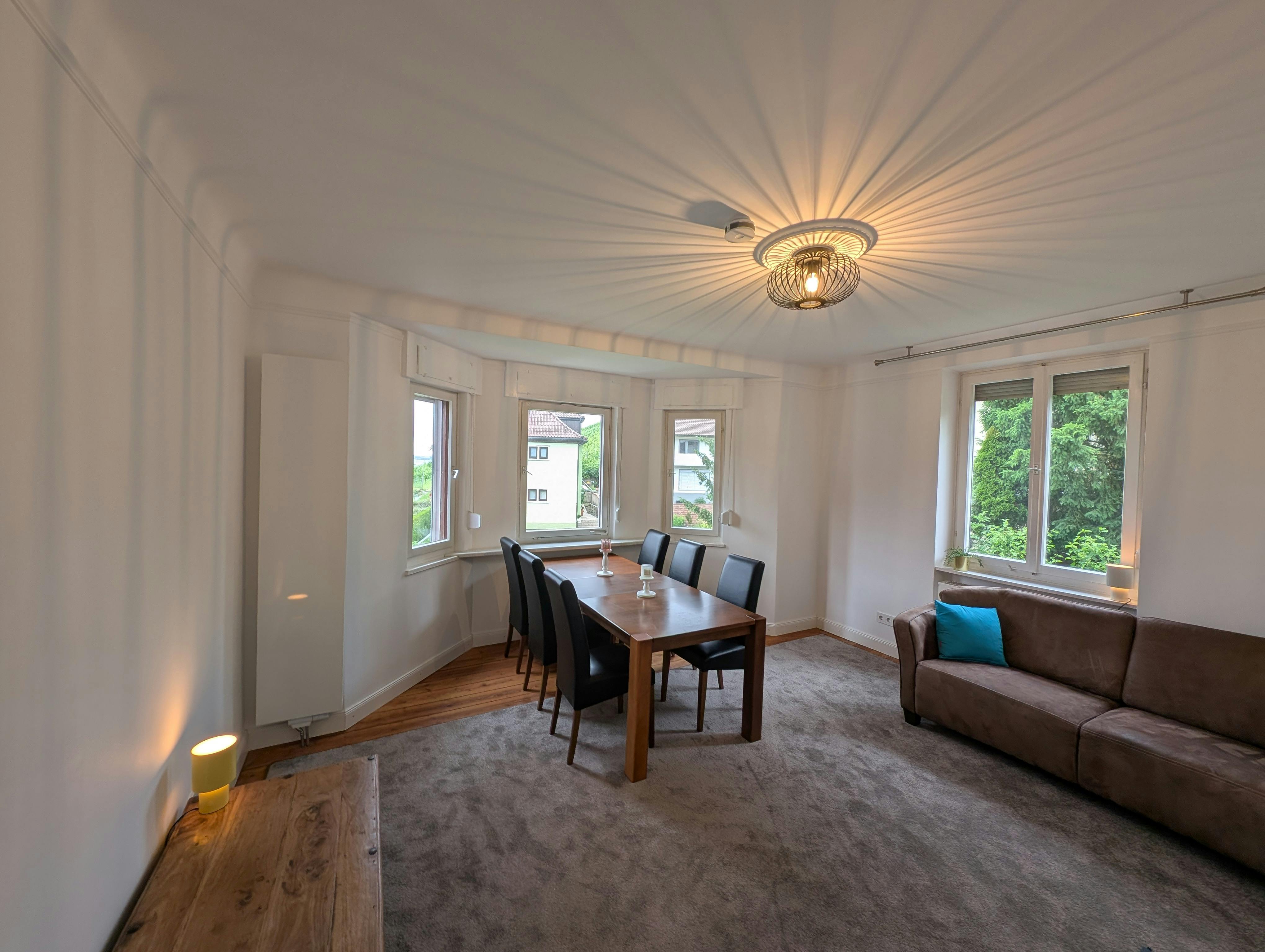 Apartment for rent for €2,350 per month in Esslingen, Gayernweg