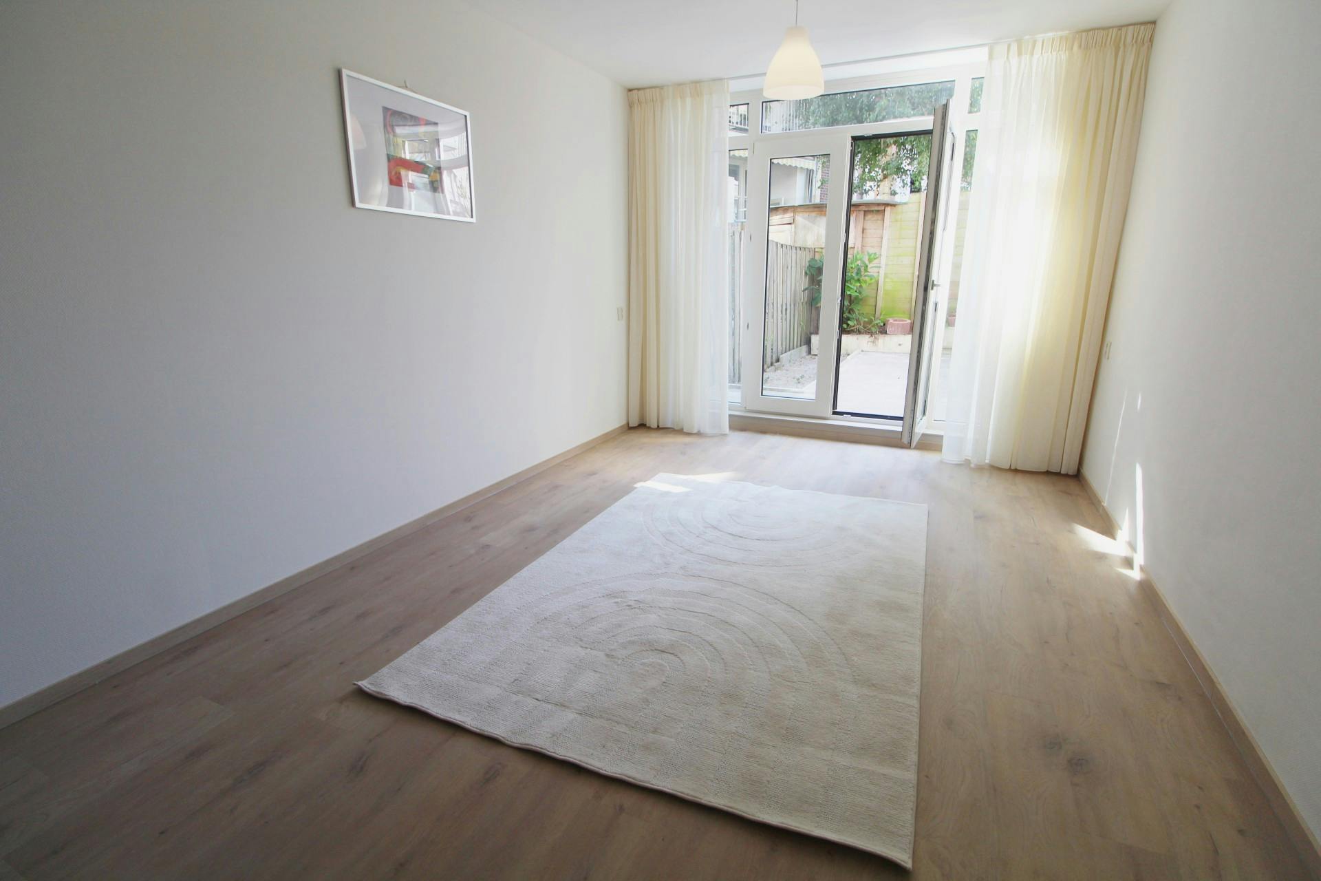 1-Bedroom Apartment in Soetendaalseweg, Rotterdam (1648745) ROOM 2