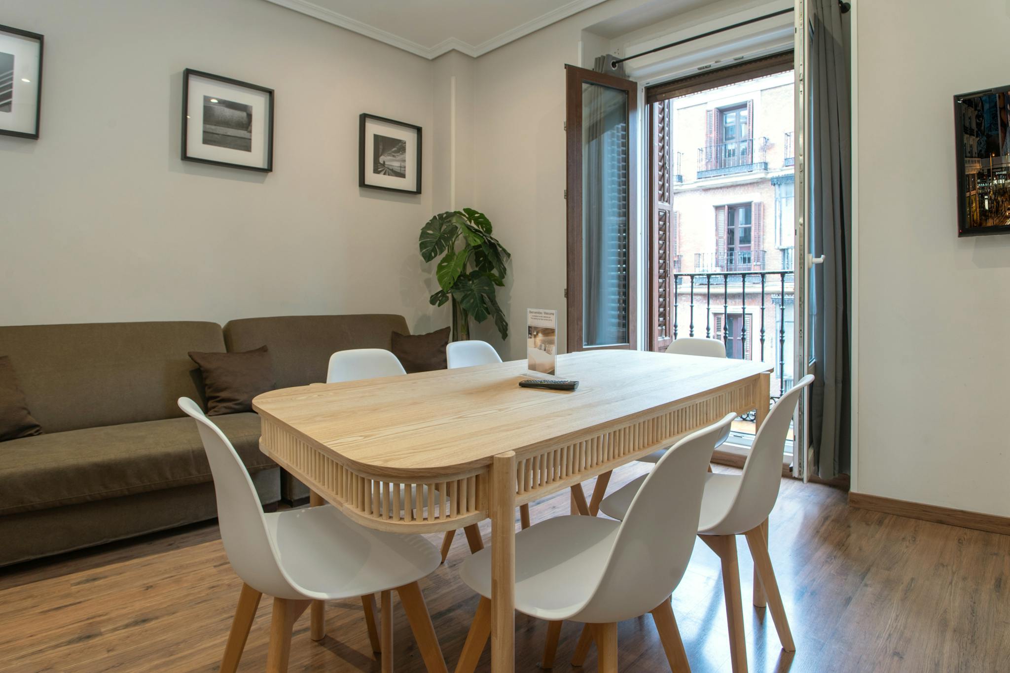 Calle del Carmen, Madrid preview