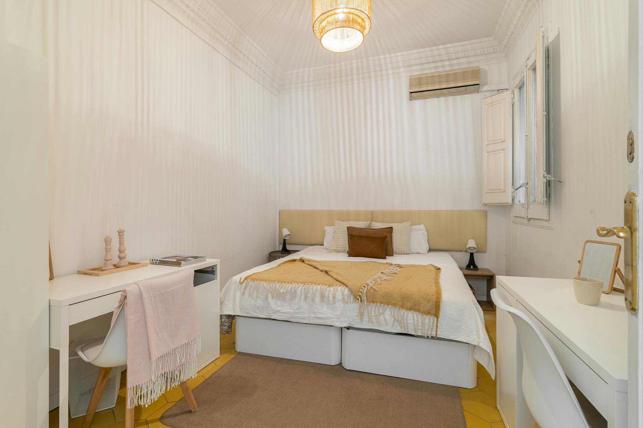 Carrer de Muntaner, Barcelona preview