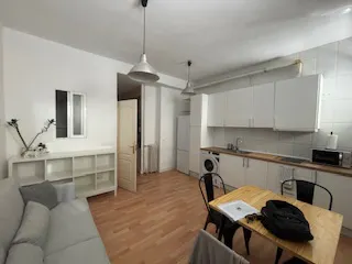 1-Bedroom Apartment in Calle del Jardín de San Federico, Madrid (1648863) room image 2