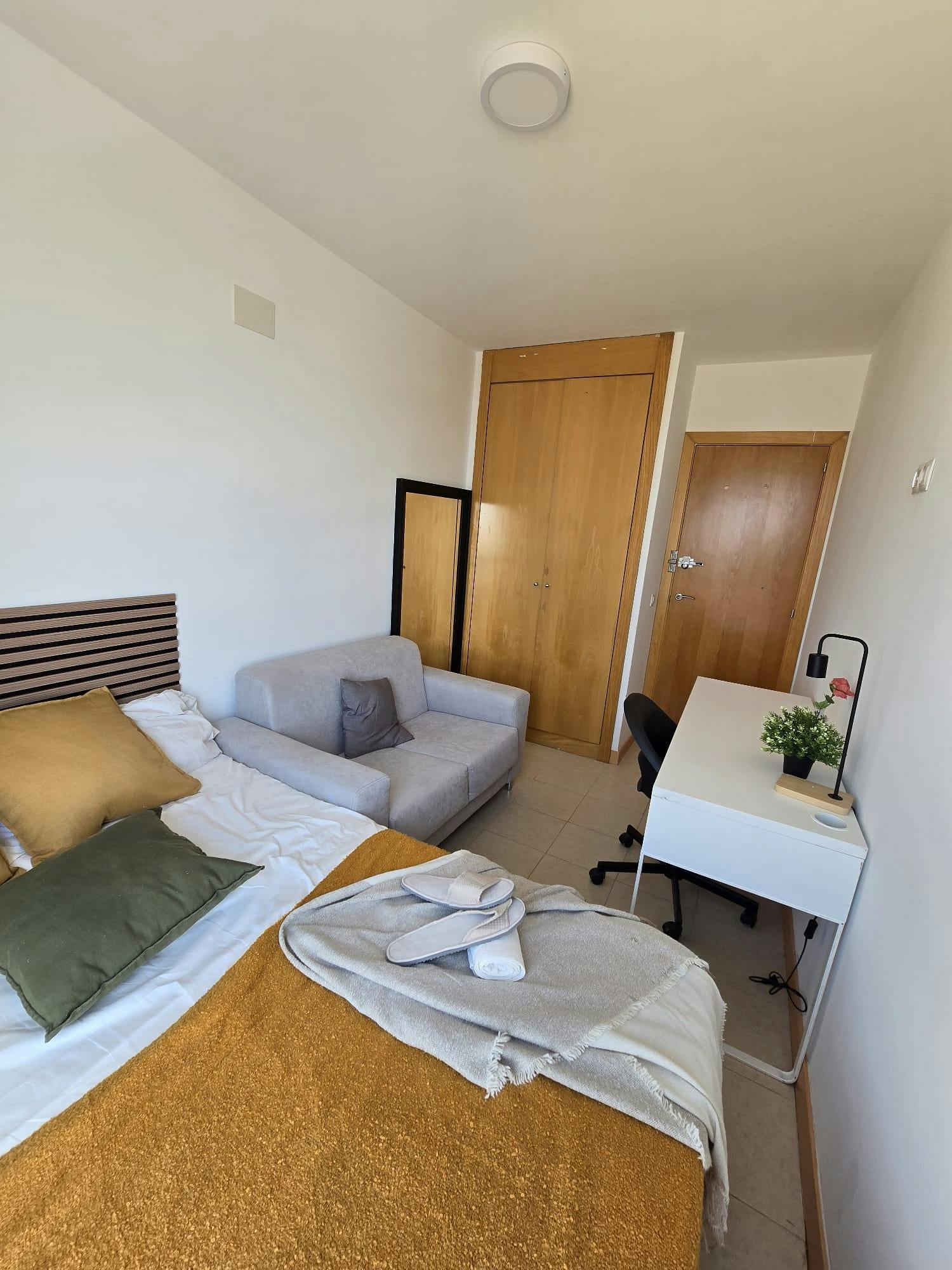 Shared room for rent for €500 per month in Parla, Avenida de las Estrellas