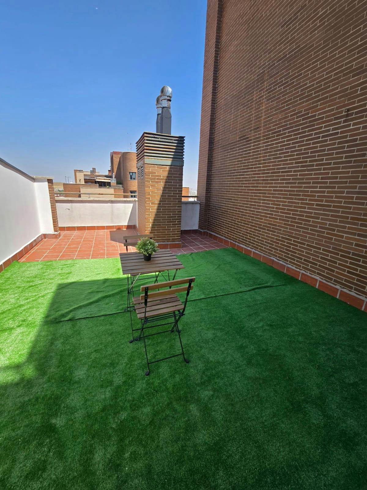 Double room Parla, 1 bed, 12m² — photo 8
