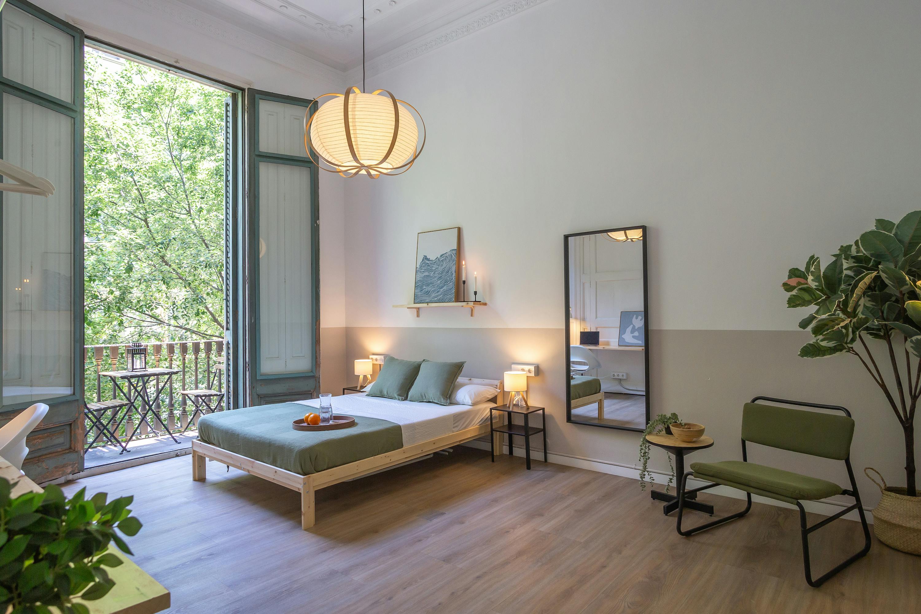 Carrer de Pau Claris, Barcelona preview