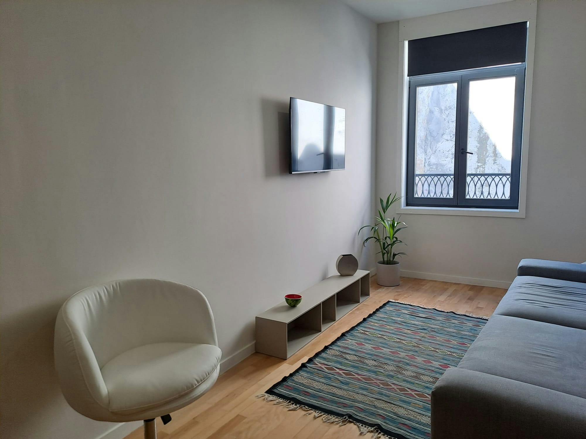 Apartamento para alugar por € 1.000 por mês em Porto, Rua da Arménia