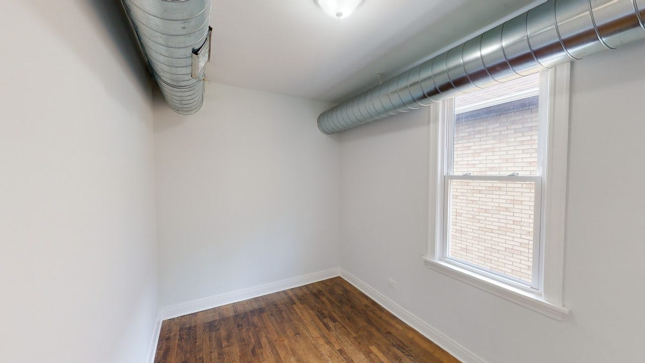 Private room for rent for $1,239 per month in Chicago, North Lawndale Avenue