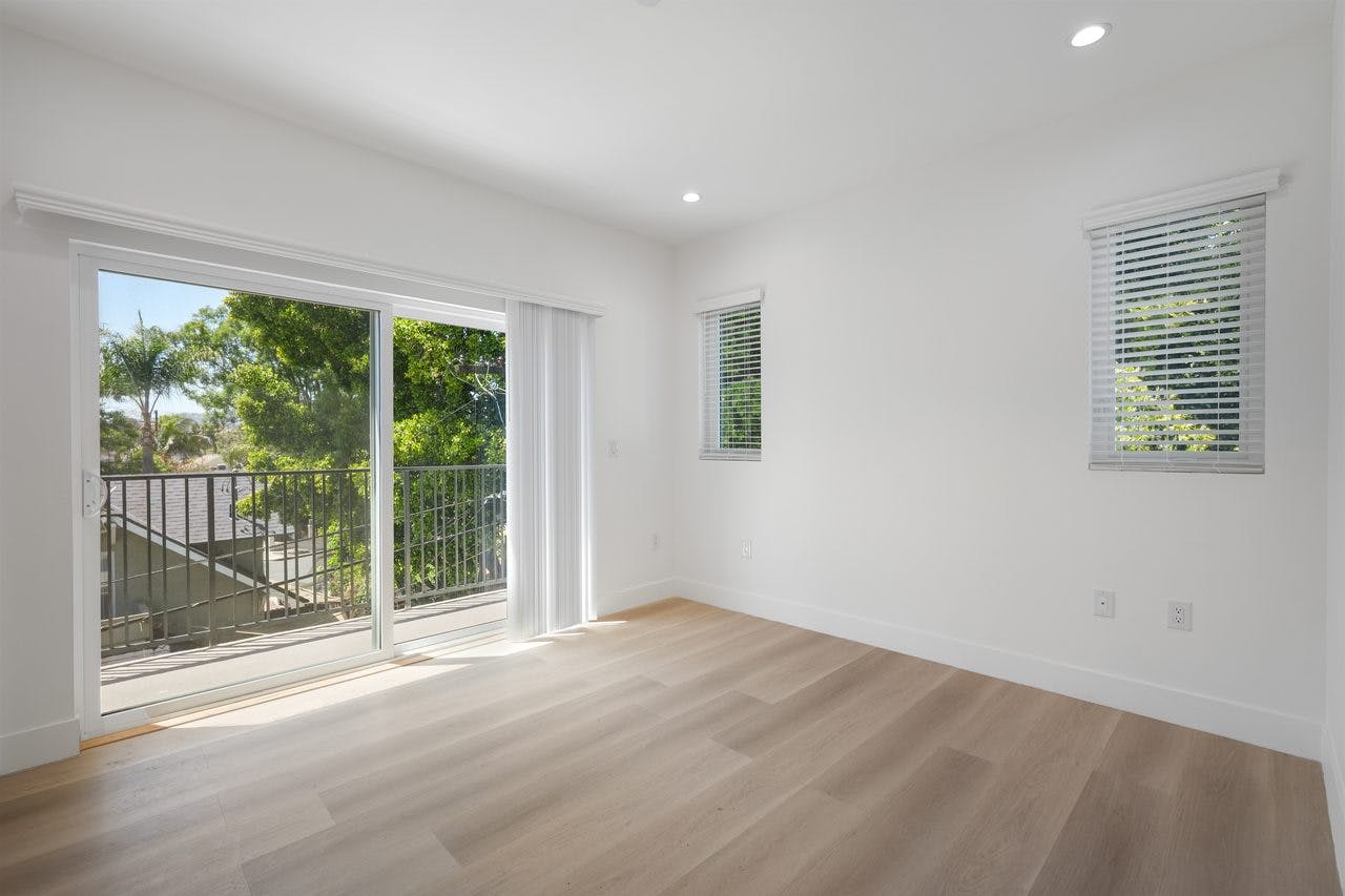 Приватна кімната за оренду для $1,823 на місяць у Los Angeles, North June Street